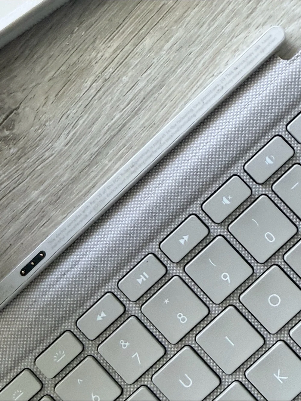 Logitech Combo Touch | iPad Pro 11 inch (1-4th Gen) | Sand